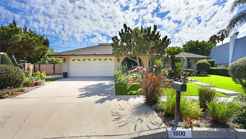 1800 Yermo Place, Fullerton, CA 92833