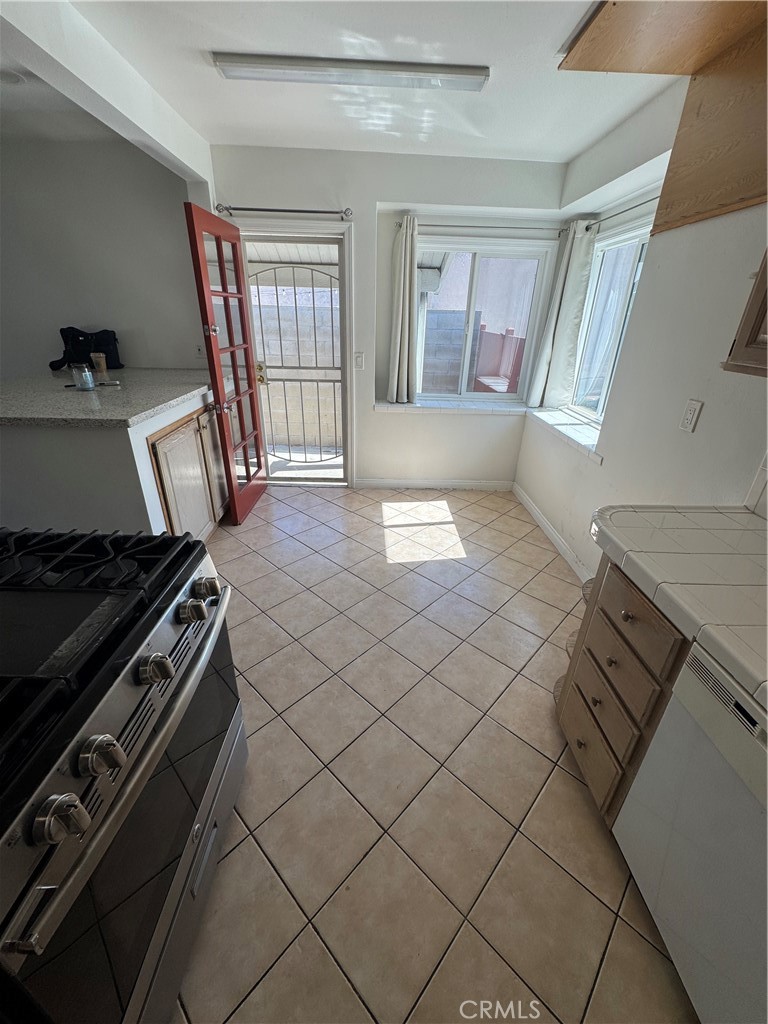 1831 W Flower Ave, Fullerton CA 92833 - photo 11