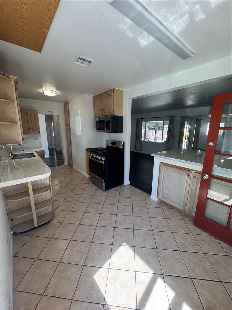 1831 W Flower Ave, Fullerton CA 92833 - photo 13