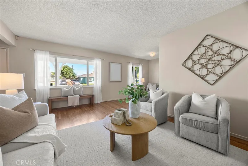 1836 W Southgate, Fullerton, CA 92833
