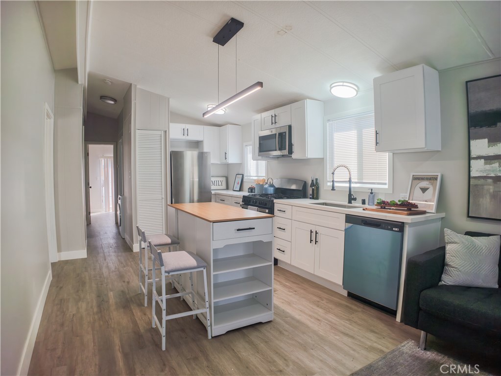 1850 W Orangethorpe 25, Fullerton CA 92833 - photo 4