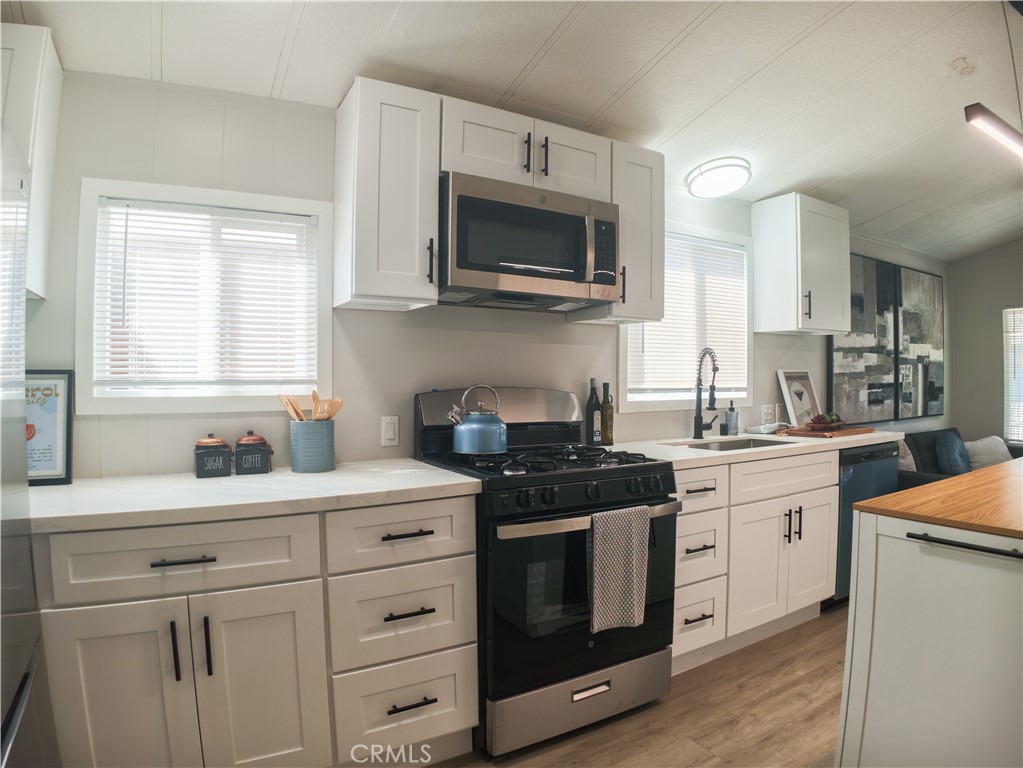 1850 W Orangethorpe 25, Fullerton CA 92833 - photo 5