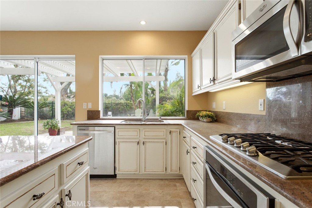1918 Annandale Way, Fullerton CA 92831 - photo 15