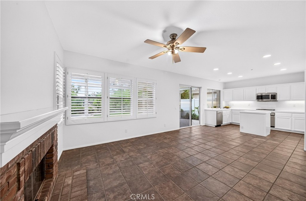 1918 Edinburgh Way, Fullerton CA 92831 - photo 9