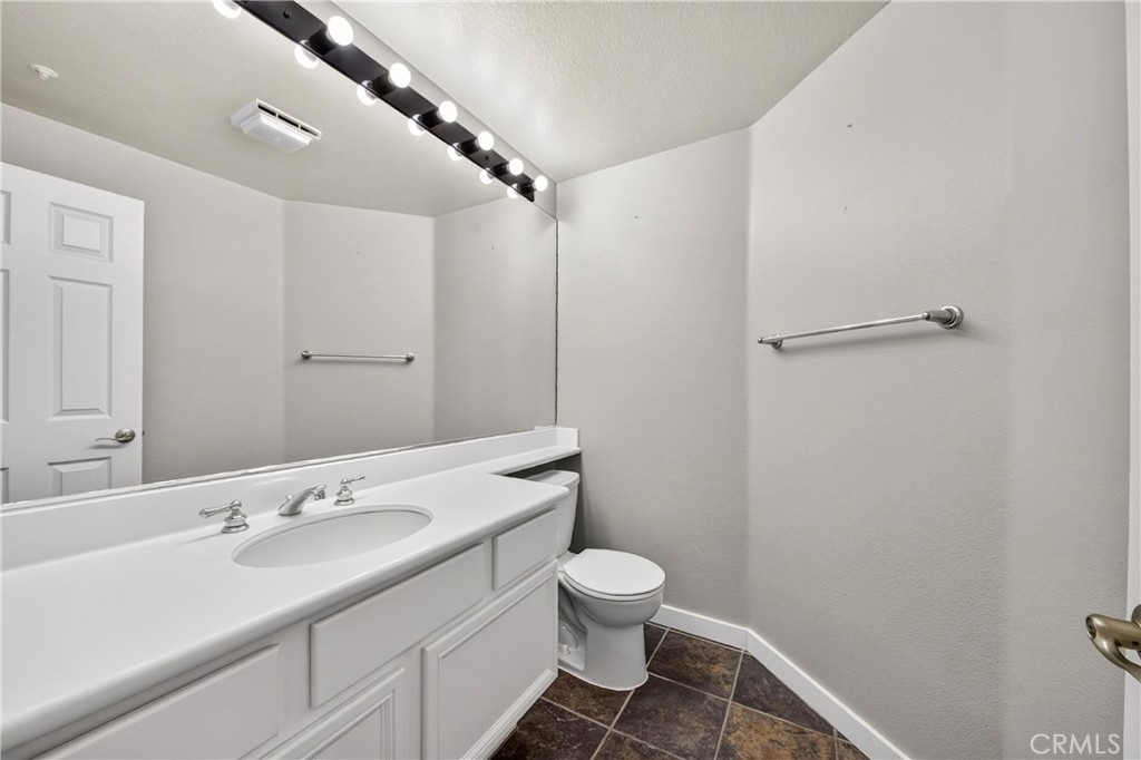 1918 Edinburgh Way, Fullerton CA 92831 - photo 33