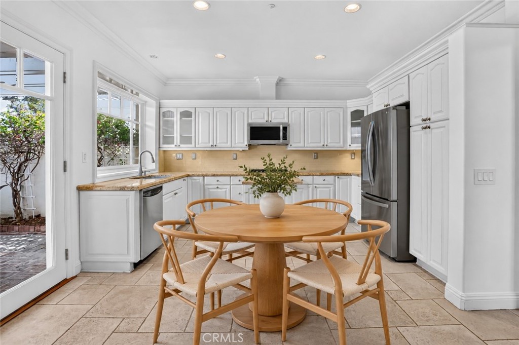 This photo has been virtually staged - 1988 Palmetto Terrace, Fullerton CA 92831 - photo 20