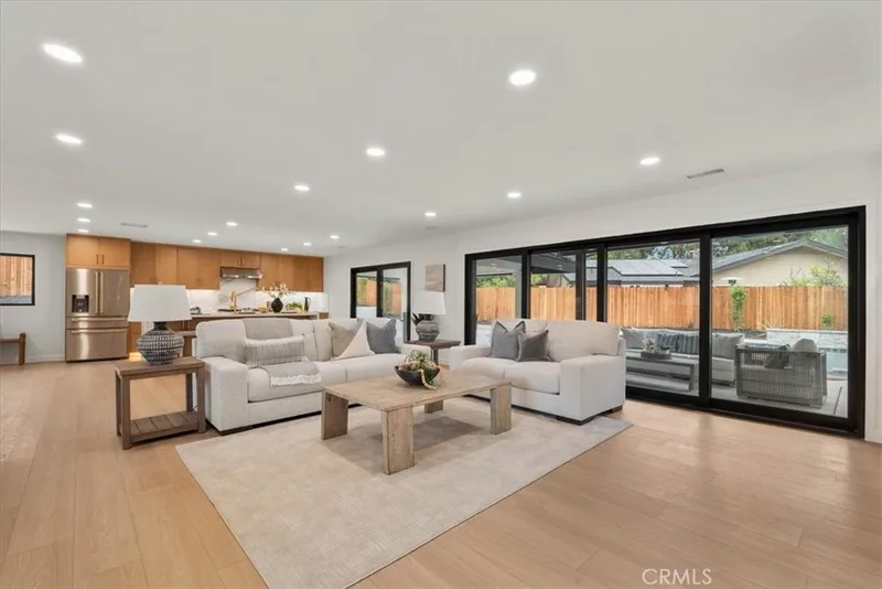 2000 Redondo, Fullerton