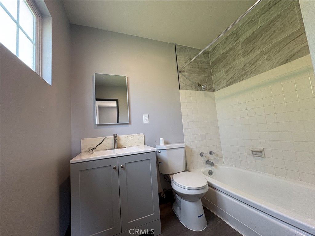 2001 E Wilshire Avenue 4, Fullerton CA 92831 - photo 8
