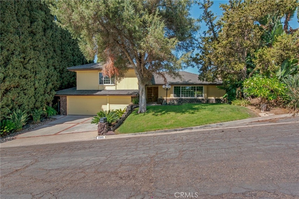 2009 Overlook, Fullerton CA 92831 - photo 2