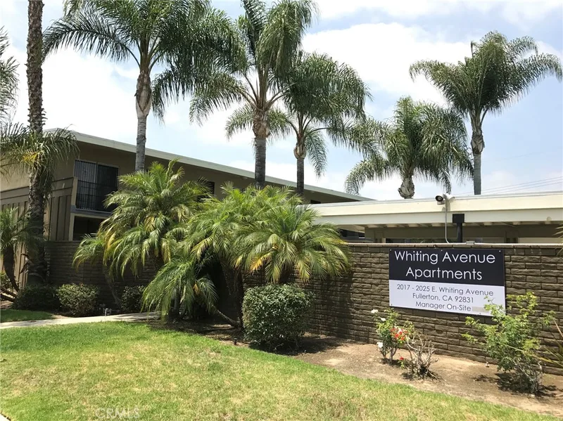 2017 E Whiting Avenue H, Fullerton, CA 92831