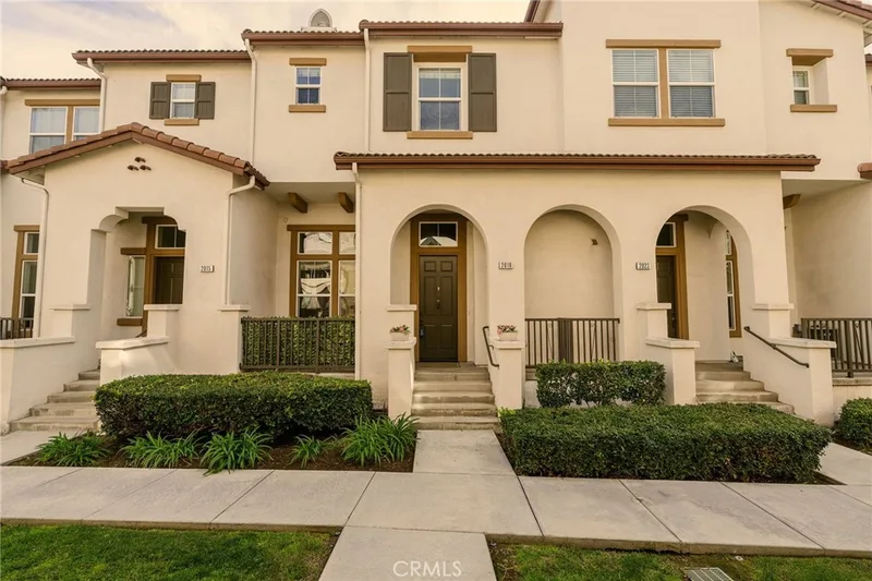 2019 Arnold Way, Fullerton, CA 92833