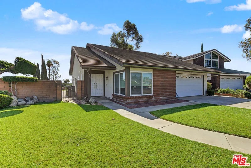 2044 Foothill Drive, Fullerton, CA 92833