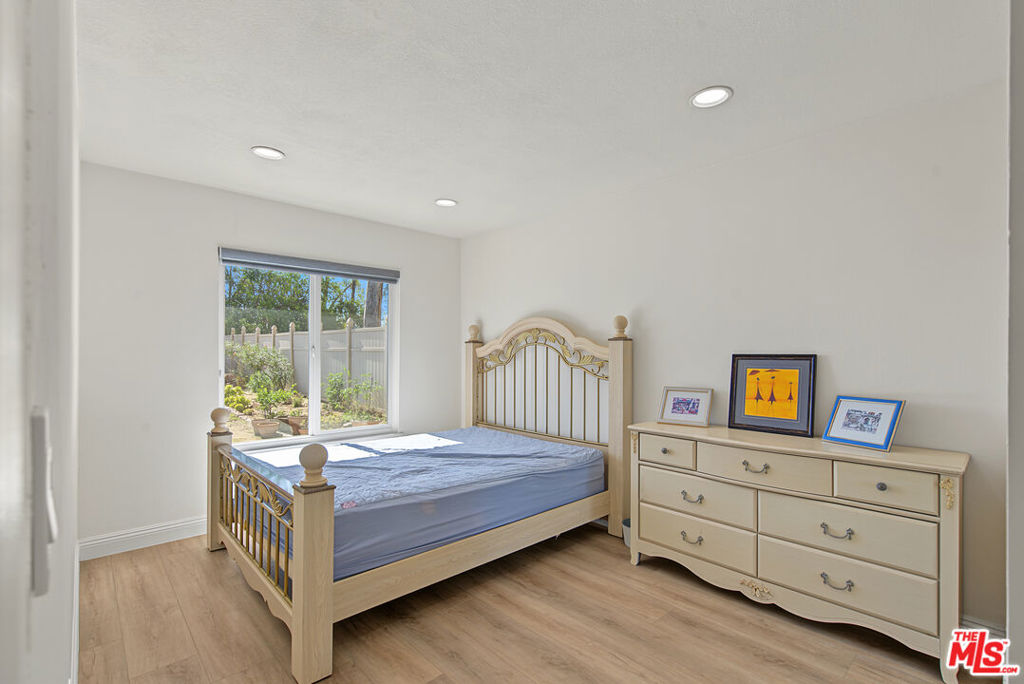 2044 Foothill Drive, Fullerton CA 92833 - photo 25