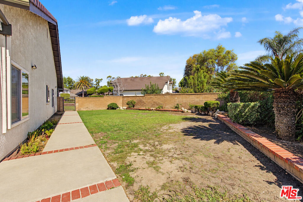 2044 Foothill Drive, Fullerton CA 92833 - photo 41