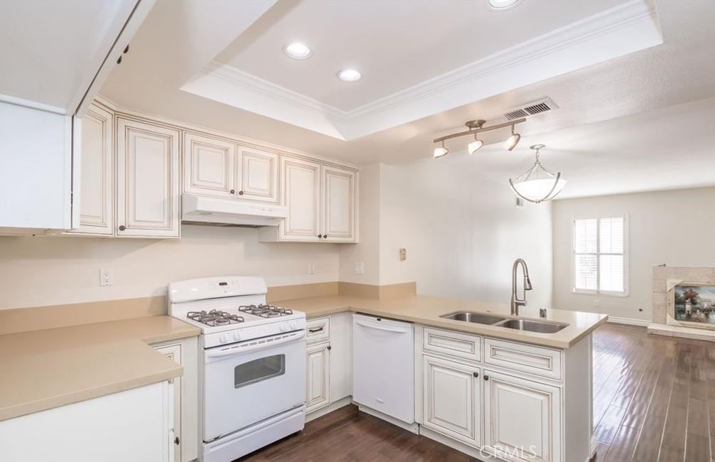 2100 Sunny Ridge Place, Fullerton CA 92833 - photo 4