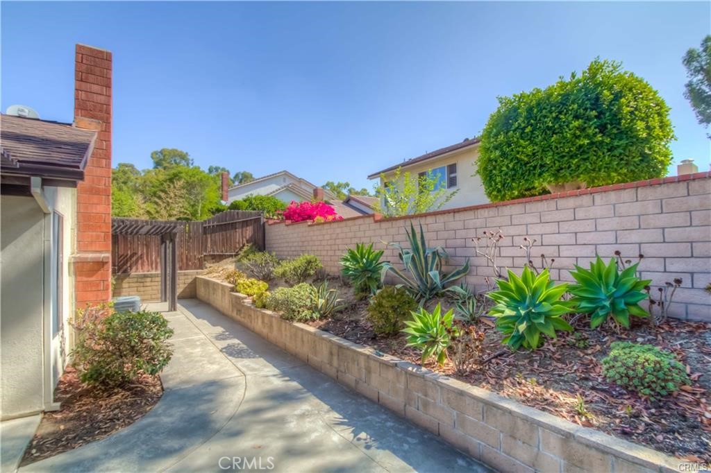 2100 Sunny Ridge Place, Fullerton CA 92833 - photo 6