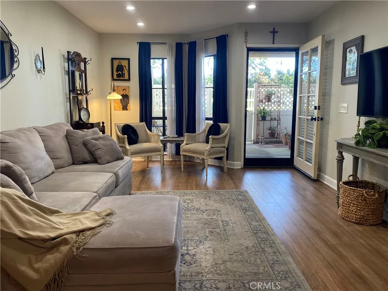 2111 Cheyenne 5, Fullerton, CA 92833