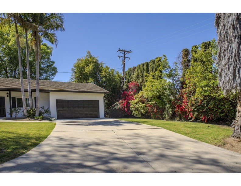 215 Altura Drive, Fullerton CA 92835 - photo 3
