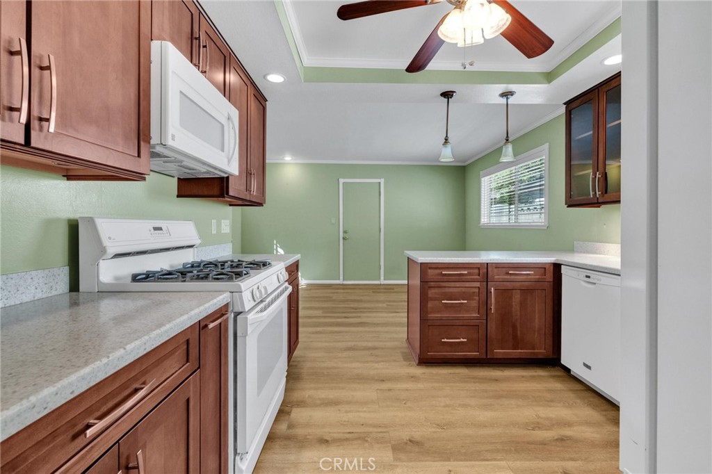 2212 Hartford, Fullerton CA 92831 - photo 10