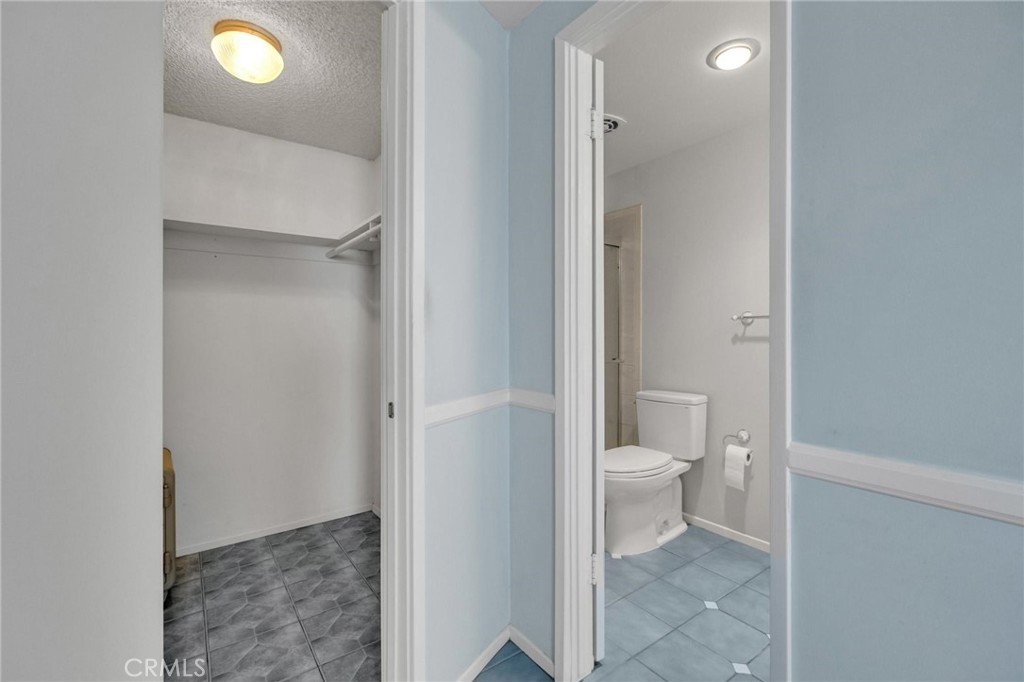 2212 Hartford, Fullerton CA 92831 - photo 27