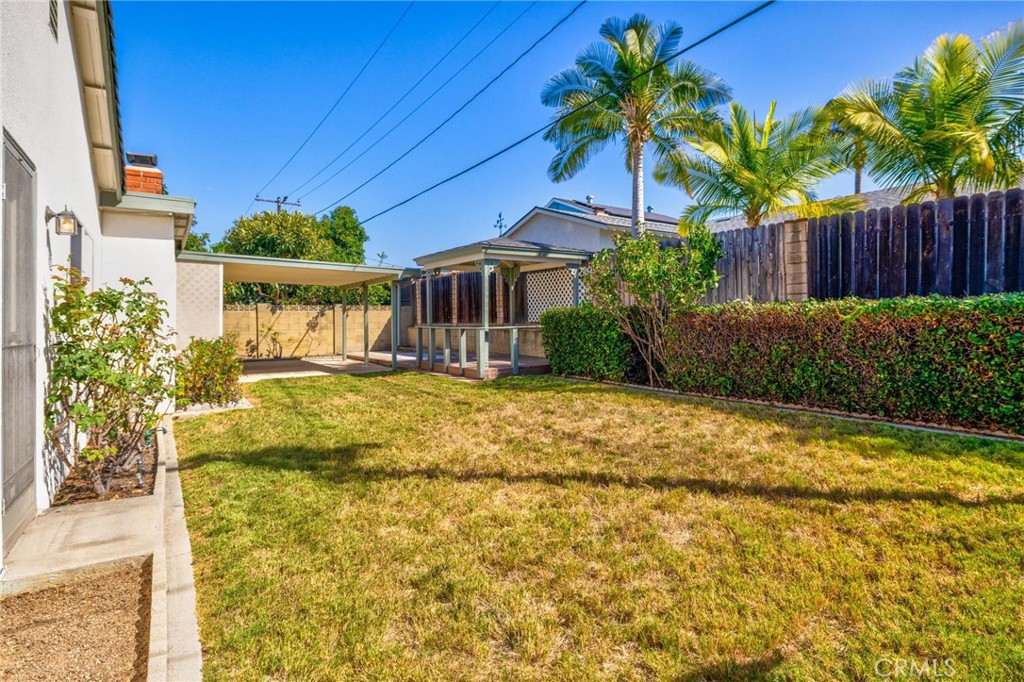 2212 Hartford, Fullerton CA 92831 - photo 30