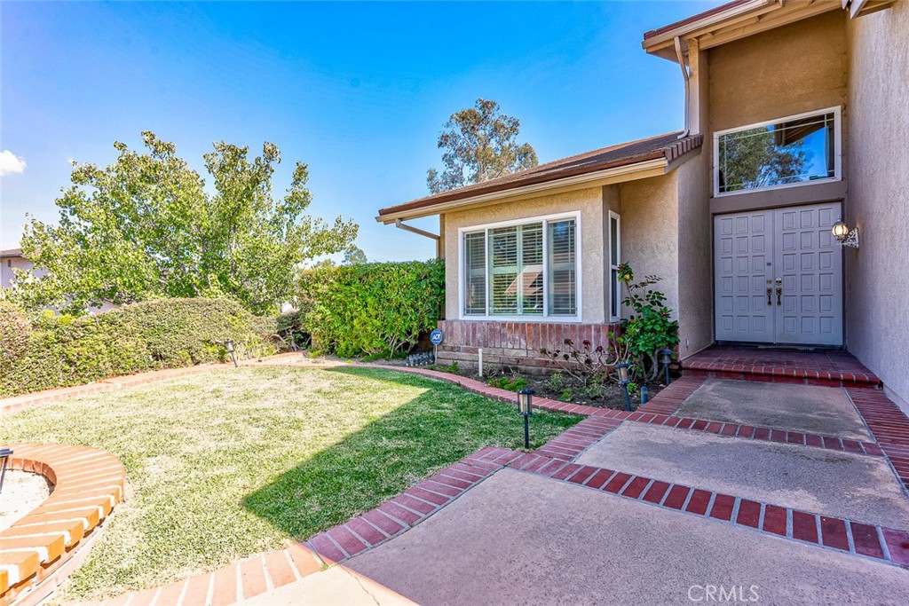 front yard - 2245 Pickwick, Fullerton CA 92833 - photo 35