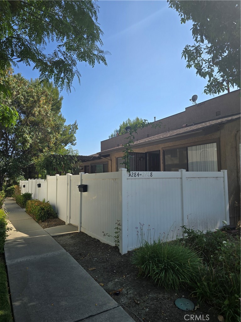 2288 Loma Alta Drive 6, Fullerton CA 92833 - photo 1