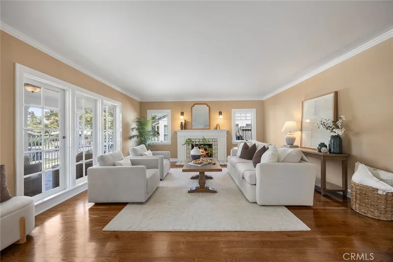 229 W Brookdale Place, Fullerton, CA 92832