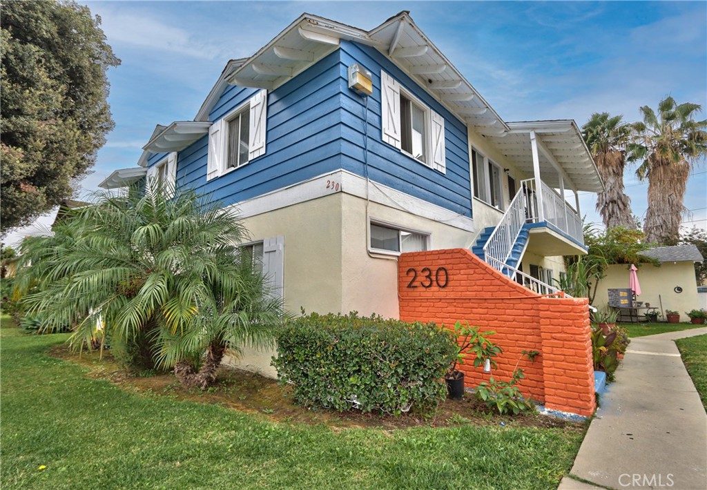 230 W Knepp Avenue, Fullerton CA 92832 - photo 1
