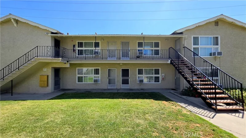2334 E Santa Fe 3, Fullerton, CA 92831