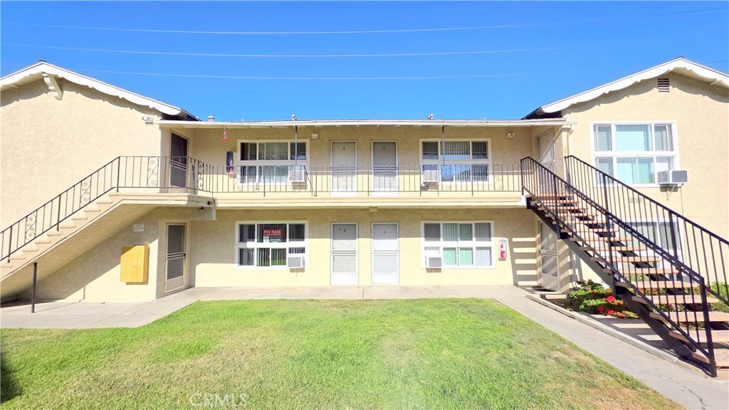 2334 E Santa Fe Avenue 4, Fullerton CA 92831 - photo 1