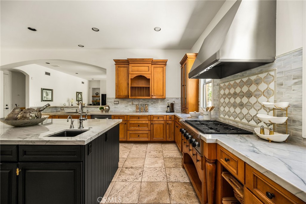 2340 Morelia, Fullerton CA 92835 - photo 22