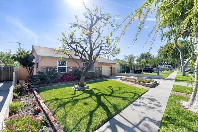2404 W Ash Avenue, Fullerton, CA 92833
