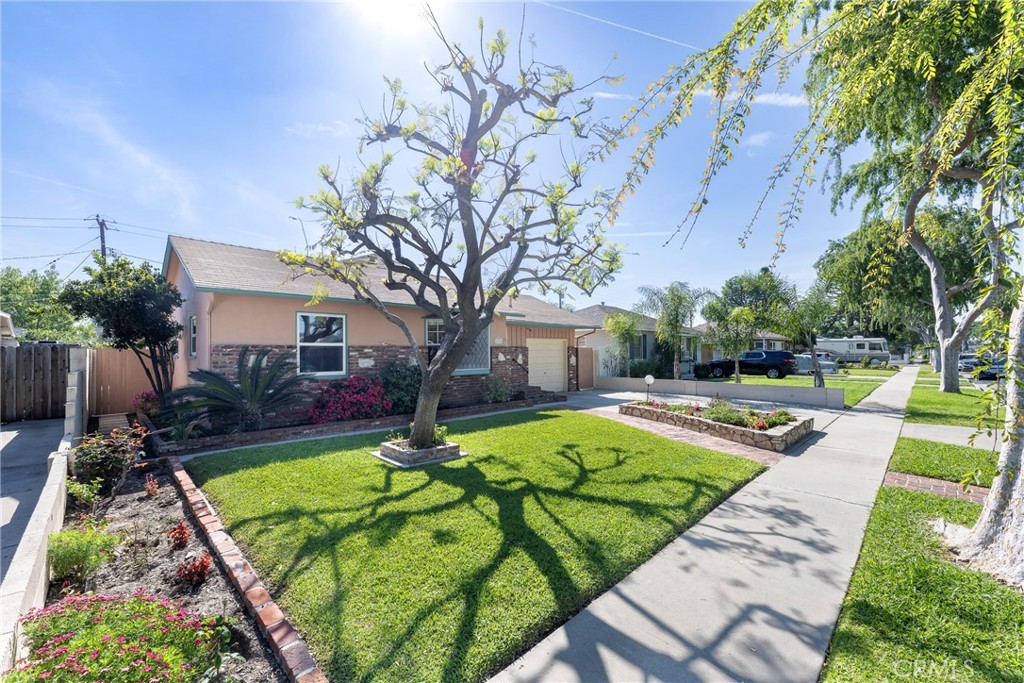 2404 W Ash Avenue, Fullerton CA 92833 - photo 1