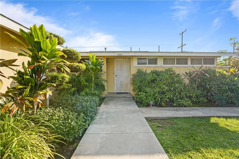 2500 Santa Clara, Fullerton, CA 92831
