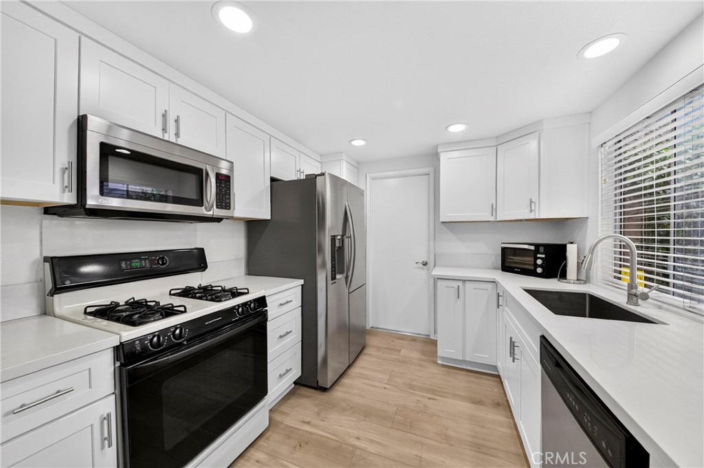 2524 Monterey Place, Fullerton CA 92833 - photo 2