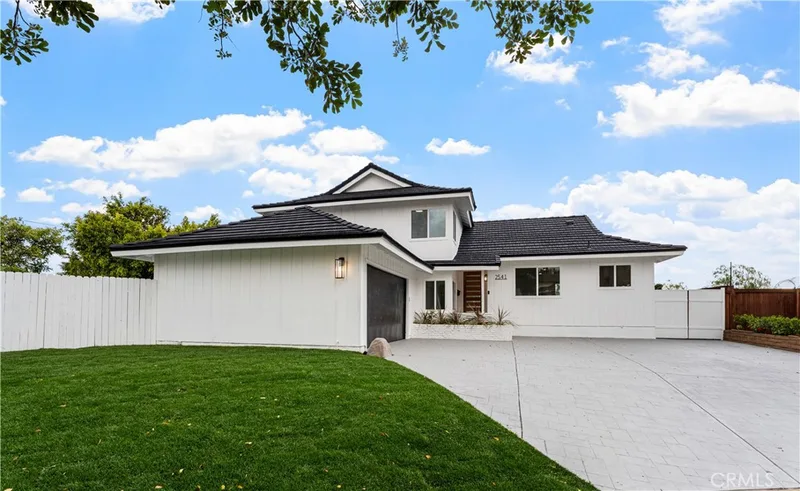 2541 Thorn Place, Fullerton, CA 92835
