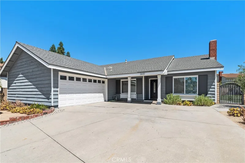 2600 Geneva, Fullerton, CA 92833