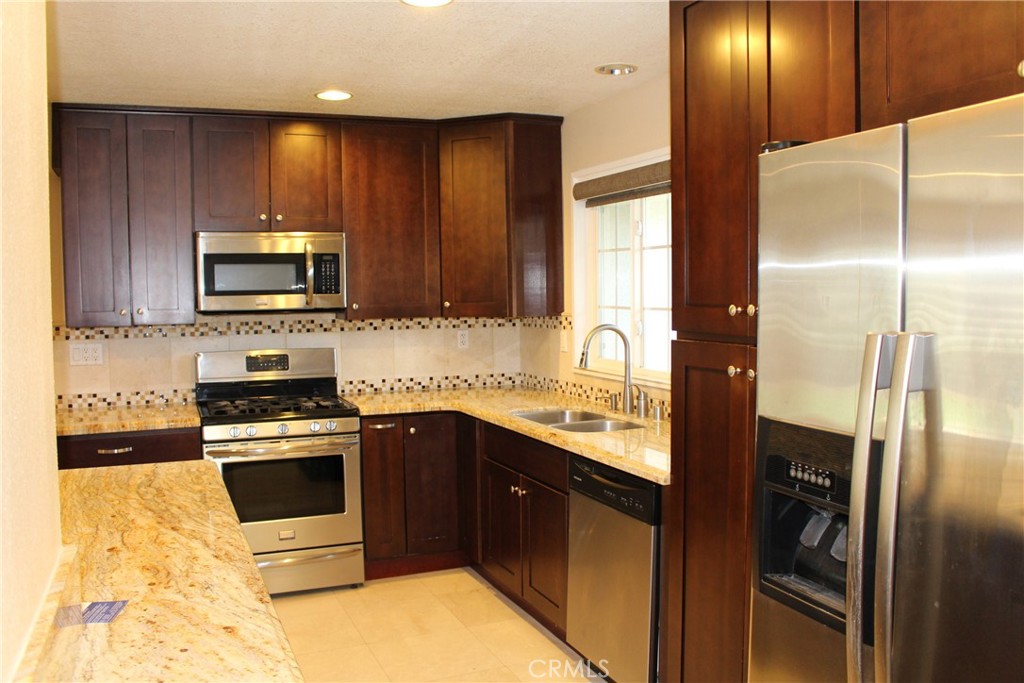 2601 Middlesex, Fullerton CA 92835 - photo 9
