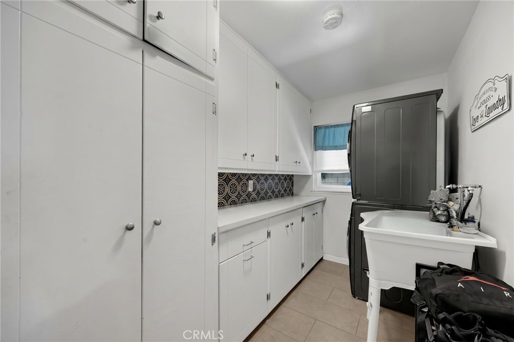 Laundry room - 2640 Middlesex Place, Fullerton CA 92835 - photo 21