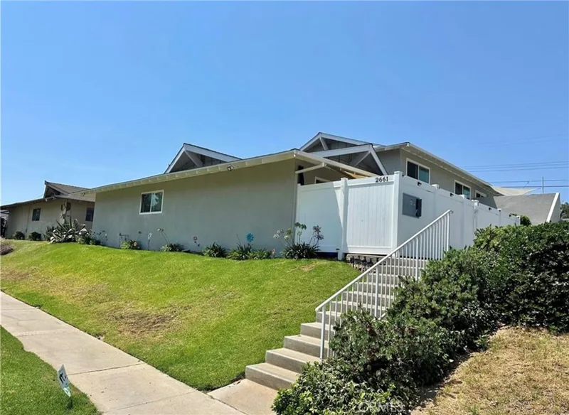 2661 Andover Avenue 2, Fullerton, CA 92831