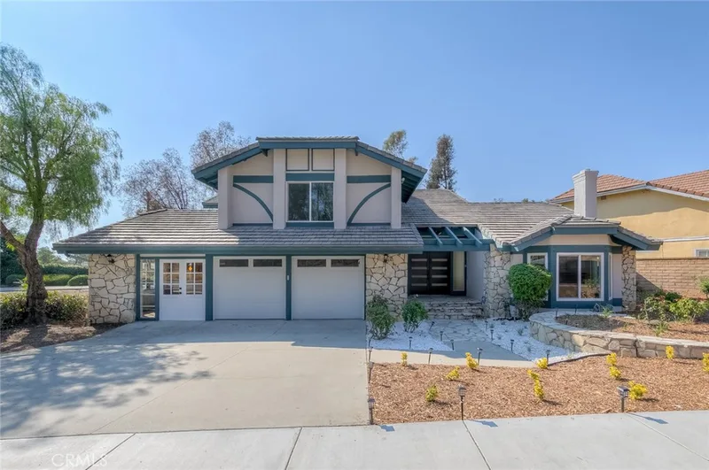 2690 Camino Del Sol, Fullerton, CA 92833