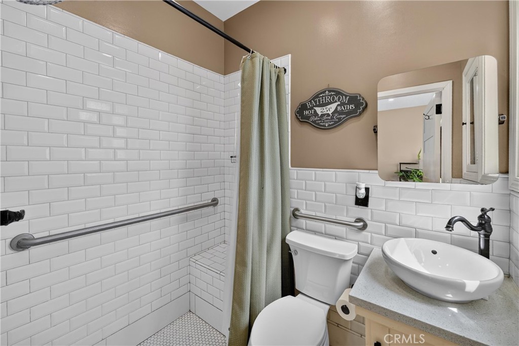 Primary Ensuite Bathroom - 2700 W Olive Avenue, Fullerton CA 92833 - photo 14