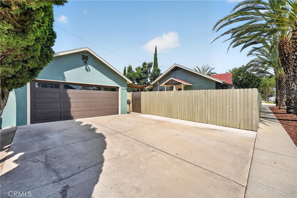 2700 W Olive Avenue, Fullerton CA 92833 - photo 29