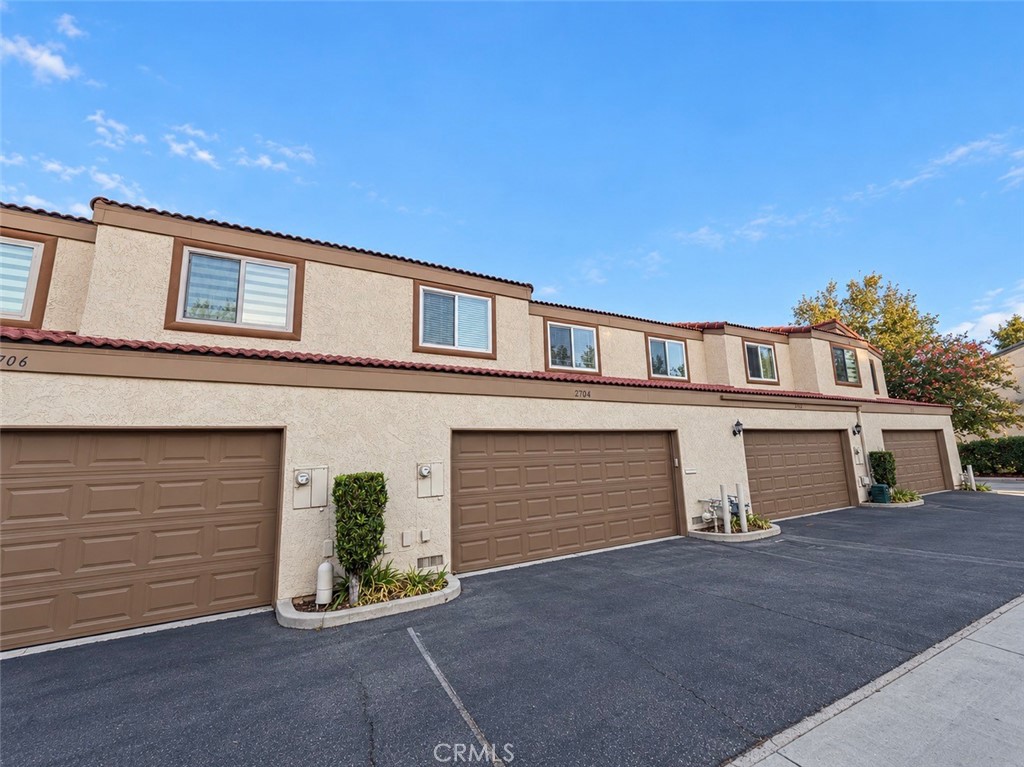 Garage door - 2704 Via Colina 09, Fullerton CA 92835 - photo 13