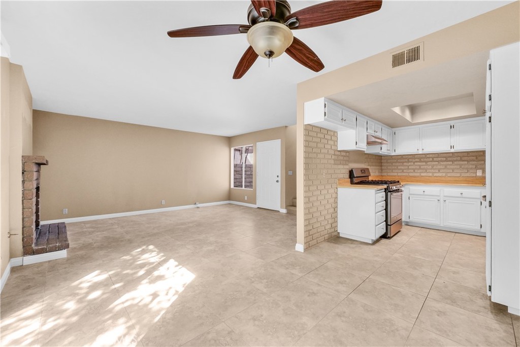 2750 Via Hacienda 95, Fullerton CA 92835 - photo 9