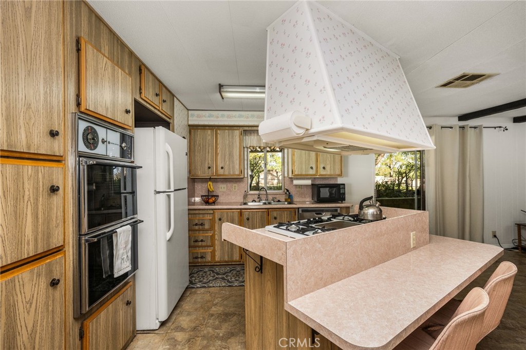 2851 Rolling Hills Drive 158, Fullerton CA 92835 - photo 21