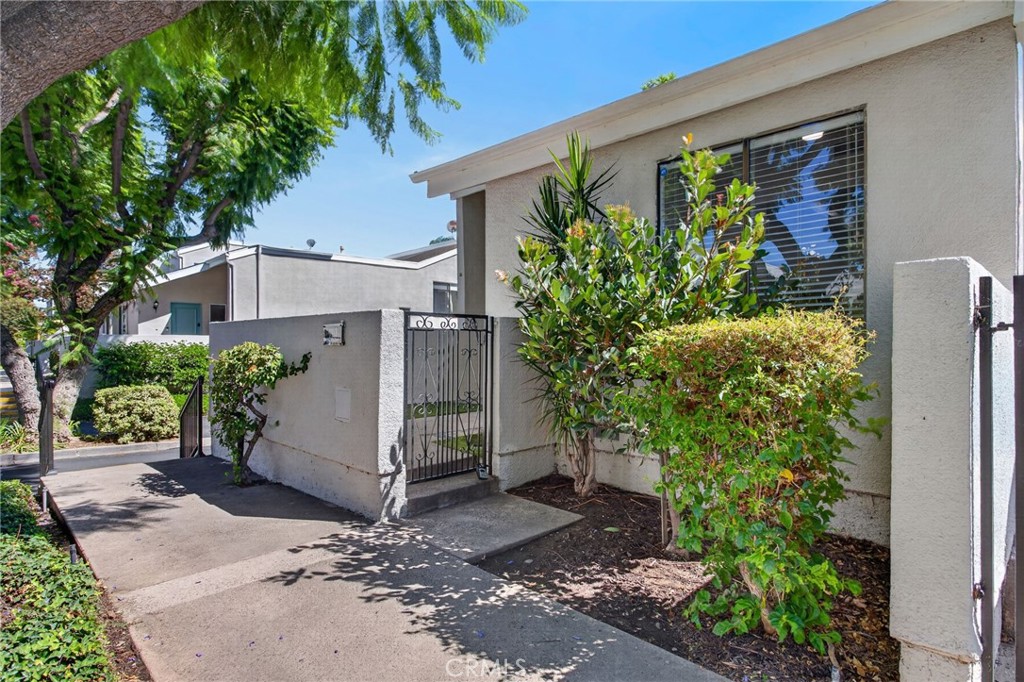 2917 Barrington Court, Fullerton CA 92831 - photo 4