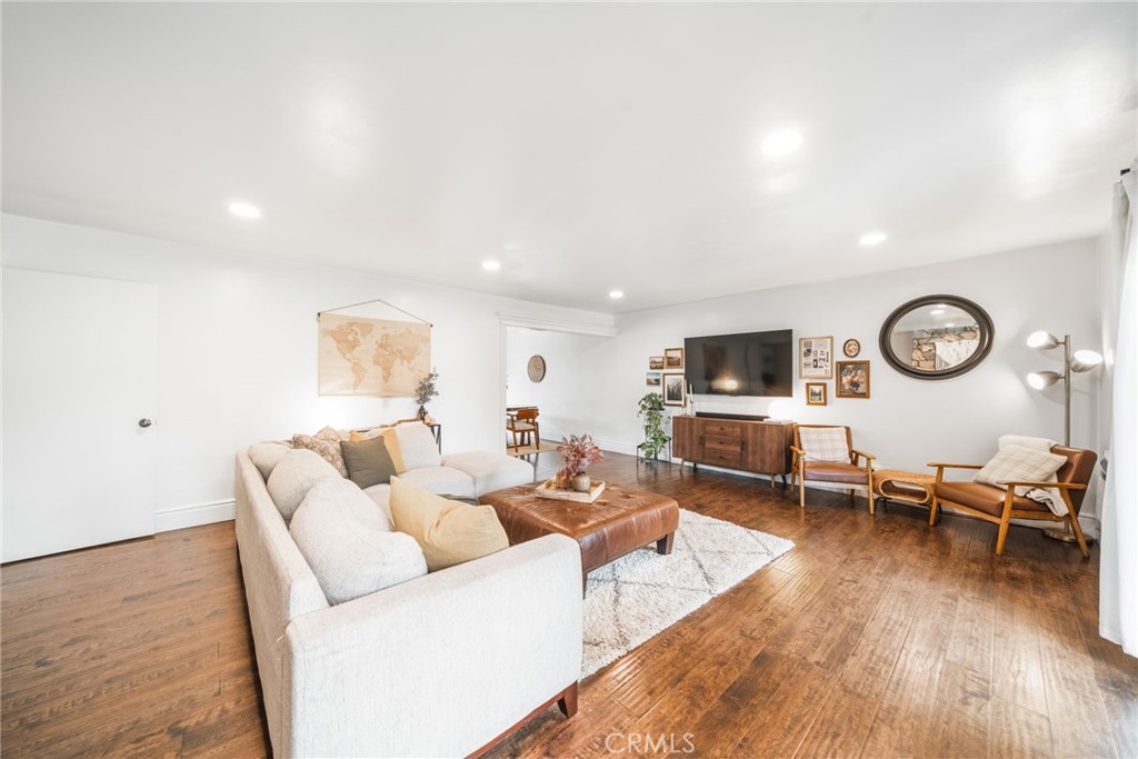 303 N Acacia Avenue A, Fullerton CA 92831 - photo 4