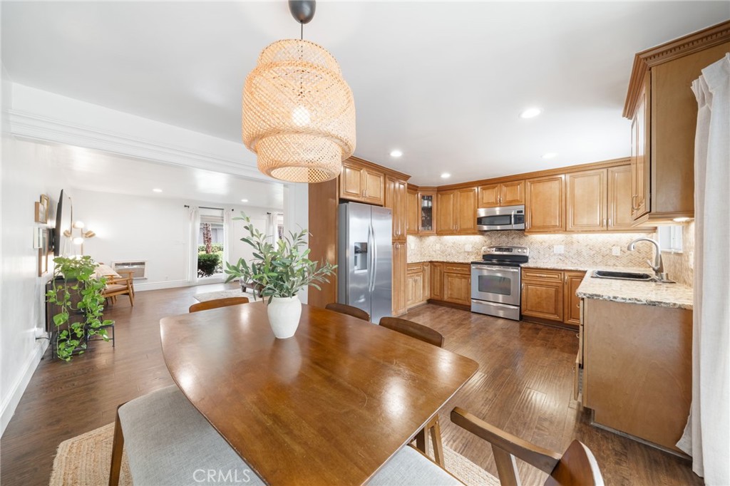 303 N Acacia Avenue A, Fullerton CA 92831 - photo 9